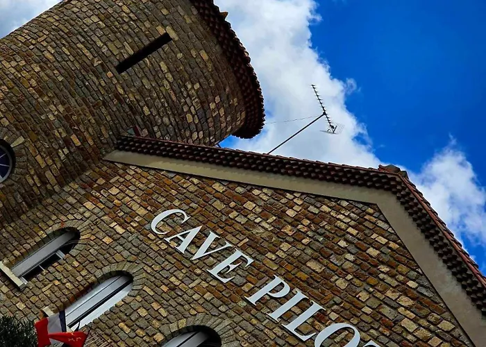 Le Sanglier Noir 14 * Villeneuve-les-Corbières